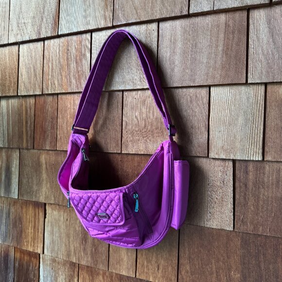 NWOT LUG Large Lightweight Purple Boomerang Bag - Picture 5 of 9